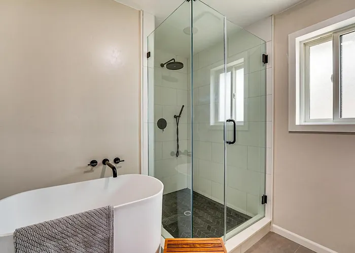 Private Pool & Yard: Family Gem Near Asu! Holiday home Tempe
